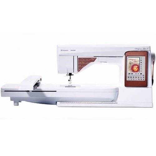 Máquina de coser Husqvarna Designer Topaz 50 + unidad de bordado